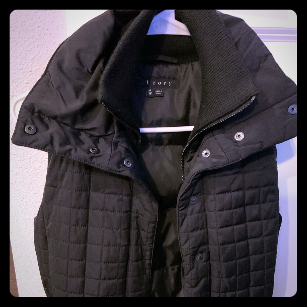 Theory down vest, double layered and fitted